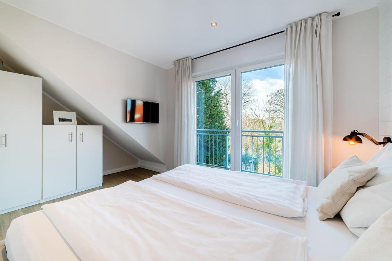 Haus Am Siel 01, Zentral Mit Eigenem Steg Villa Greetsiel Luaran gambar