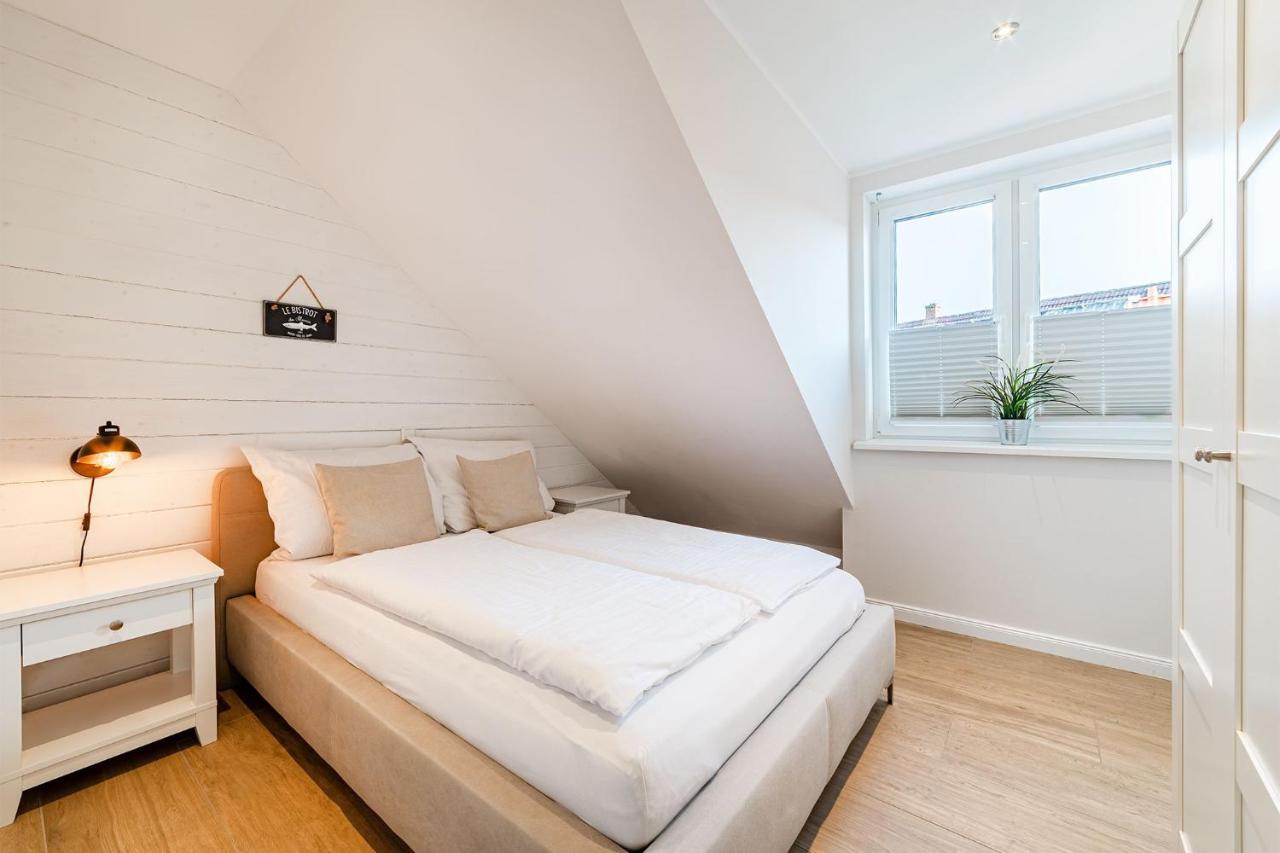 Haus Am Siel 01, Zentral Mit Eigenem Steg Villa Greetsiel Luaran gambar